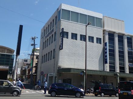 近くの京都中央信用金庫北烏丸支店まで333m（徒歩5分）