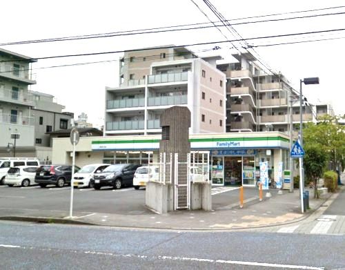 近くのファミリーマート宿町四丁目店まで441m(徒歩6分)