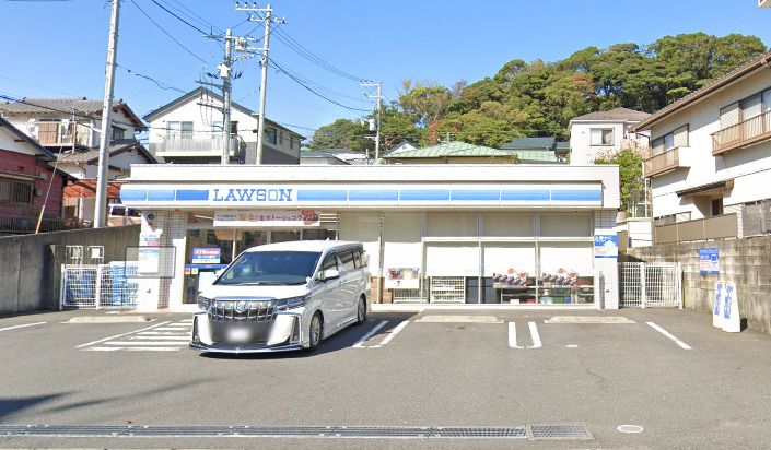 近くのコンビニまで1,236m（徒歩16分）