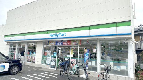 近くのコンビニまで458m（徒歩6分）