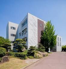 近くの国立香川大学教育学部附属高松中学校まで847m（徒歩11分）