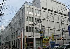 近くの大阪東郵便局まで517m（徒歩7分）