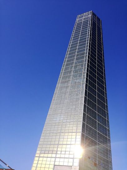 近くのゴールドタワーまで316m(徒歩4分)