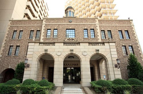 近くの大阪府済生会中津病院まで429m（徒歩6分）