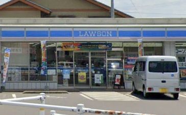 近くのローソン 高松十川東町店まで246m(徒歩4分)