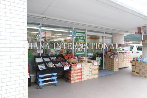 近くのローソンストア100 調布多摩川店まで437m（徒歩6分）