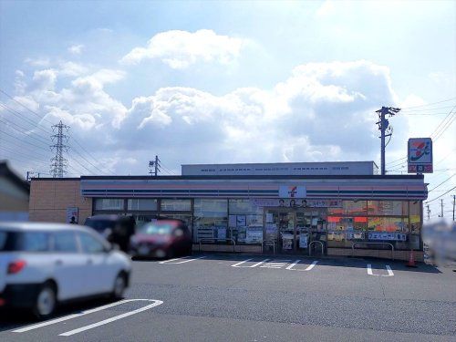 近くのセブン-イレブン 岩倉大地町南店まで671m(徒歩9分)