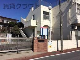 近くの松ケ丘保育園まで2,332m（徒歩30分）