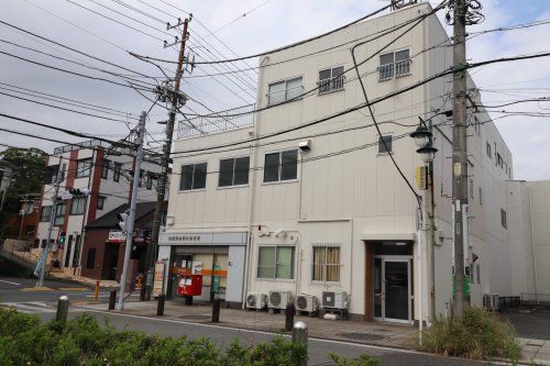 近くの横須賀佐野南郵便局まで511m（徒歩7分）