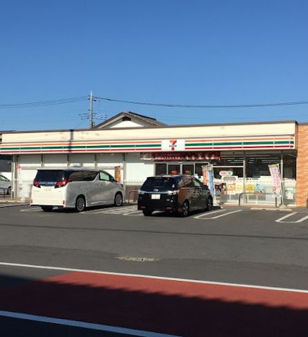 近くのセブンイレブン 前橋昭和町1丁目店まで471m（徒歩6分）