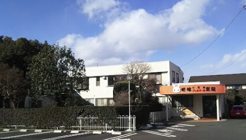 近くの医療法人嵯峨小児科医院まで406m(徒歩6分)