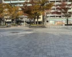 近くのこやつ公園まで793m（徒歩10分）
