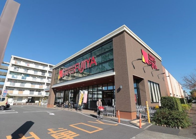 近くのナフコ不二屋 守山店まで864m(徒歩11分)