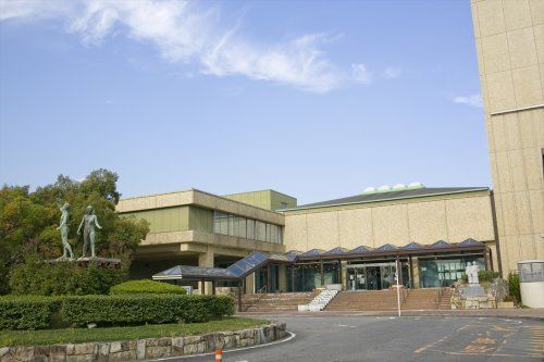 近くの役所まで1,336m（徒歩17分）