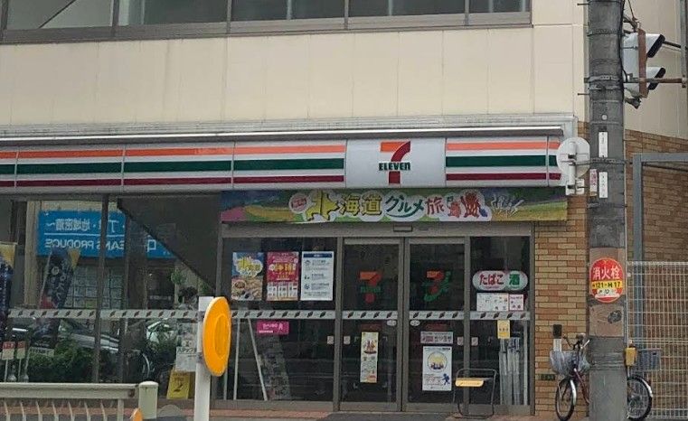近くのセブンイレブン 大阪中崎町店まで433m(徒歩6分)