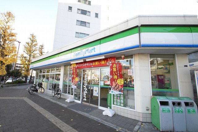 近くのファミリーマート 川崎貝塚一丁目店まで1,093m(徒歩14分)