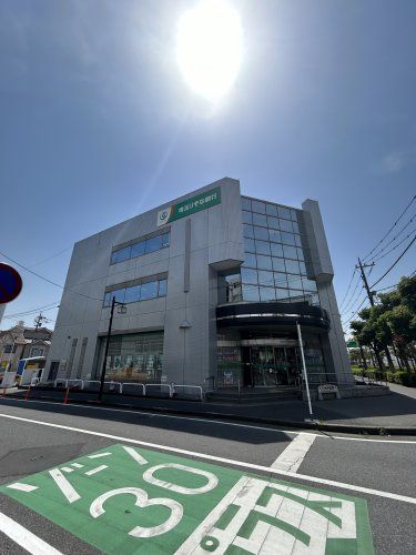 近くの埼玉りそな銀行 せんげん台支店まで817m(徒歩11分)