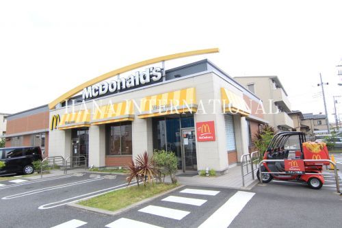 近くのマクドナルド 足立六町店まで289m（徒歩4分）