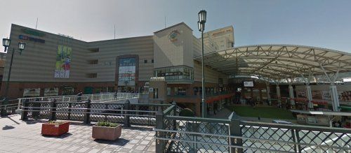 近くのアミュプラザ長崎まで885m（徒歩12分）