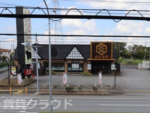 近くの飲食店まで187m（徒歩3分）
