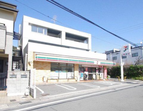 近くのセブンイレブン 京阪四宮駅東店まで728m(徒歩10分)