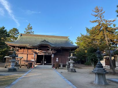 近くの石清水神社まで1,028m（徒歩13分）