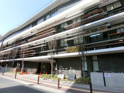 近くの大阪市立 城東図書館まで136m(徒歩2分)