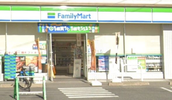 近くのコンビニまで398m（徒歩5分）