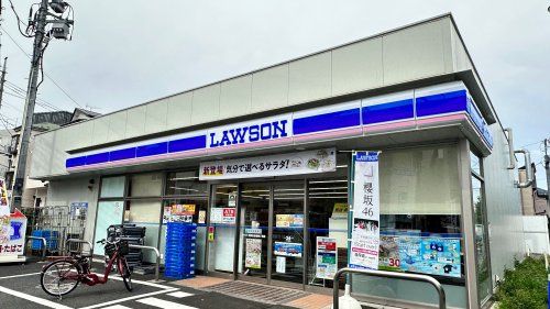 近くのコンビニまで128m（徒歩2分）