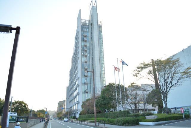 近くの北九州市立大学北方キャンパスまで784m（徒歩10分）