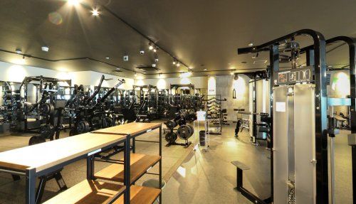 近くのFiT24 静岡曲金店まで523m（徒歩7分）