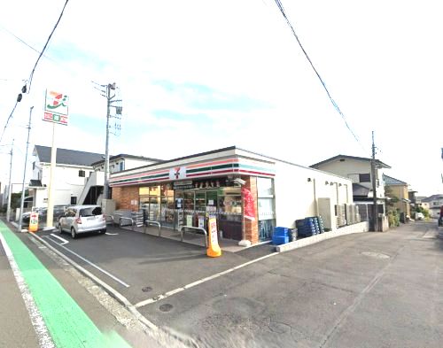 近くのセブンイレブン 横浜桜ヶ丘1丁目店まで671m（徒歩9分）