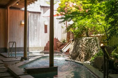 近くの湯元こんぴら温泉華の湯紅梅亭まで1,258m(徒歩16分)