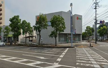 近くのトマト銀行児島支店まで1,035m（徒歩13分）