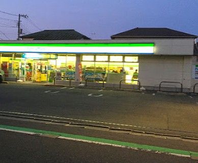 近くのファミリーマート 杉並宮前二丁目店まで214m(徒歩3分)