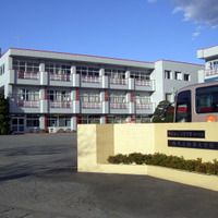 近くの群馬自動車大学校まで558m(徒歩7分)