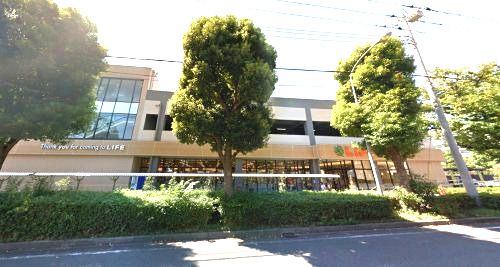 近くのライフ下野谷町まで140m（徒歩2分）