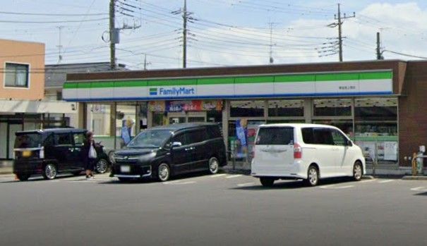近くのファミリーマート 東金南上宿店まで564m(徒歩8分)