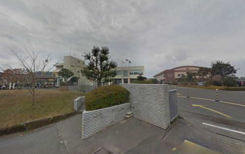 近くの鹿児島県立楠隼高等学校まで2,784m（徒歩35分）