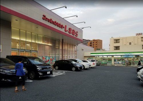 近くのファッションセンターしまむら 浮間店まで948m(徒歩12分)