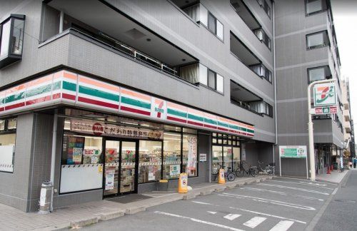 近くのセブン-イレブン 北区浮間2丁目店まで463m(徒歩6分)