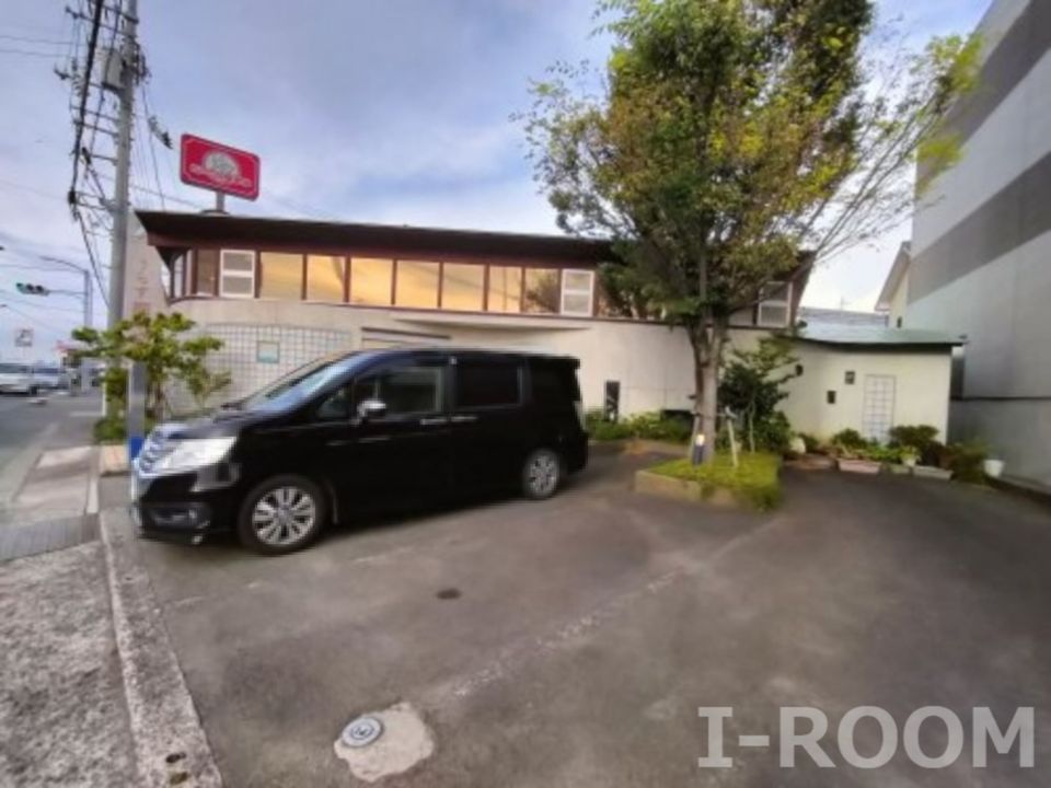 近くのうらす梅本歯科まで328m(徒歩5分)