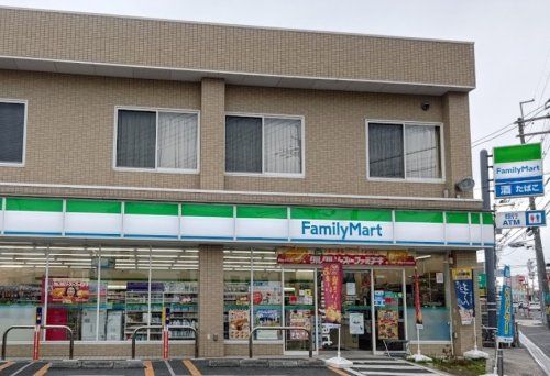 近くのファミリーマート 摂津千里丘二丁目店まで1,140m(徒歩15分)