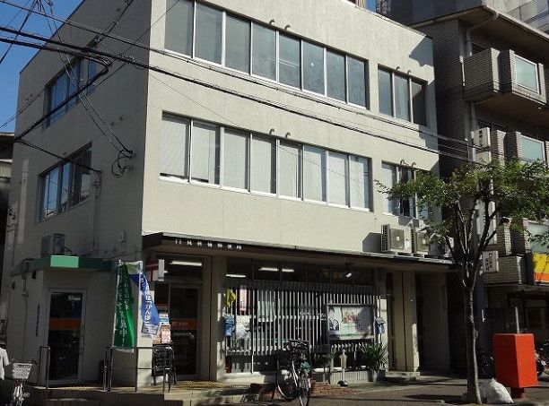 近くの門真新橋郵便局まで175m（徒歩3分）