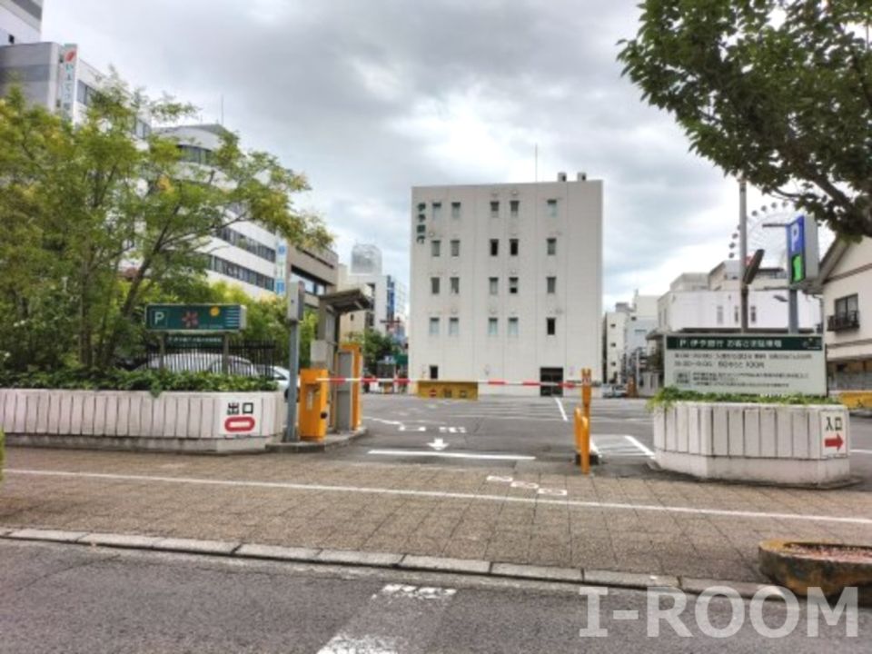 近くの伊予銀行 ローンプラザ松山支店まで533m（徒歩7分）