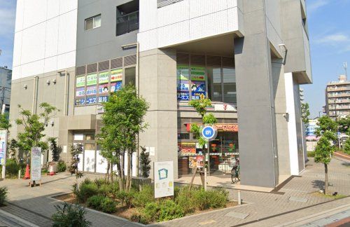 近くのセブンイレブンまで612m（徒歩8分）