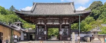 近くの石山寺まで1,198m（徒歩15分）