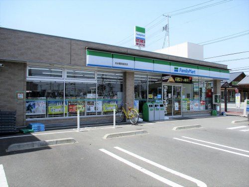 近くのファミリーマート　薬師堂駅前店まで498m（徒歩7分）