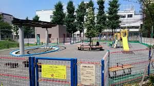 近くの東盛公園まで221m（徒歩3分）