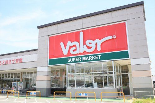 近くのスーパーマーケットバロー 常滑店まで651m（徒歩9分）